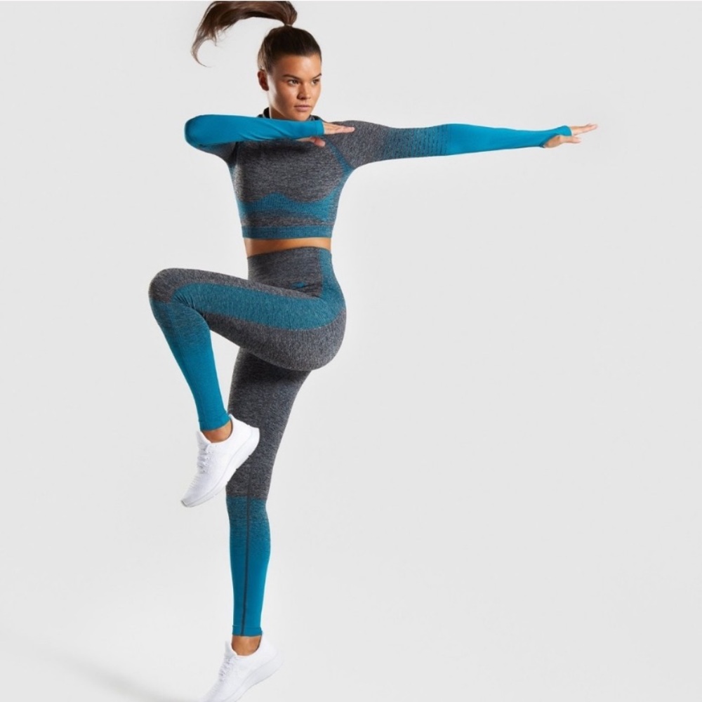 Gymshark Amplify teal set